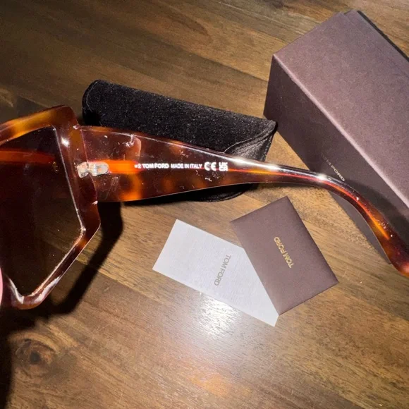 NWT Tom Ford Brown Square Sunglasses - Picture 3 of 6